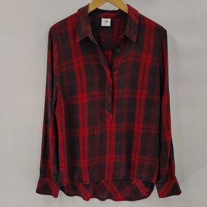 Cabi 3587 Cunningham Top Red And Gray Size Medium Half Button Pullover
